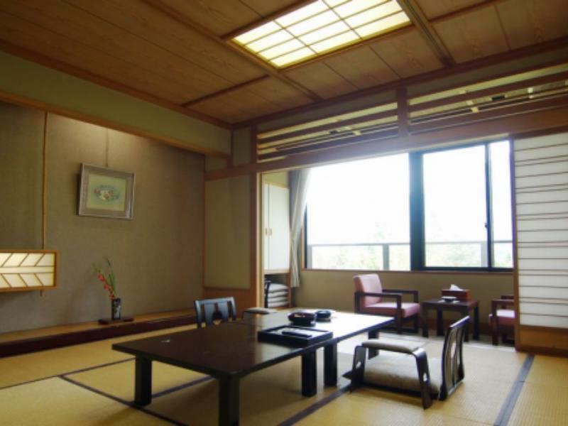 ホテル 奥飛騨温泉郷 鄙（ひな）の館 松乃井 高山市 エクステリア 写真